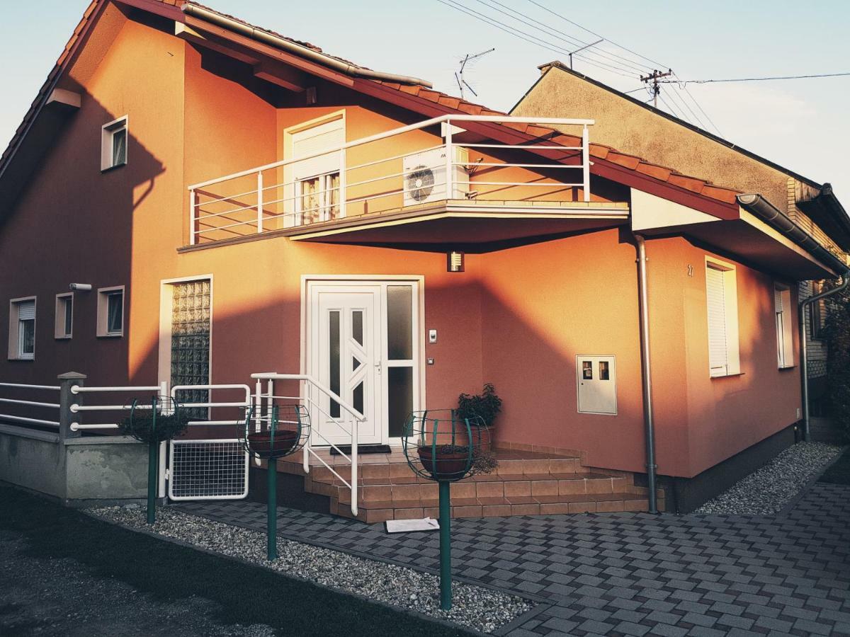 Apartment Dominik Eszék Kültér fotó